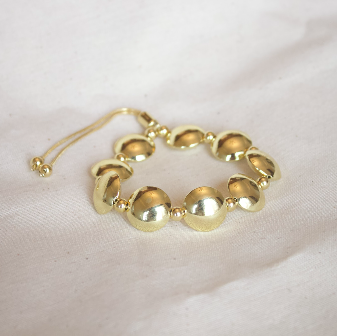 Pulsera circulos dorados