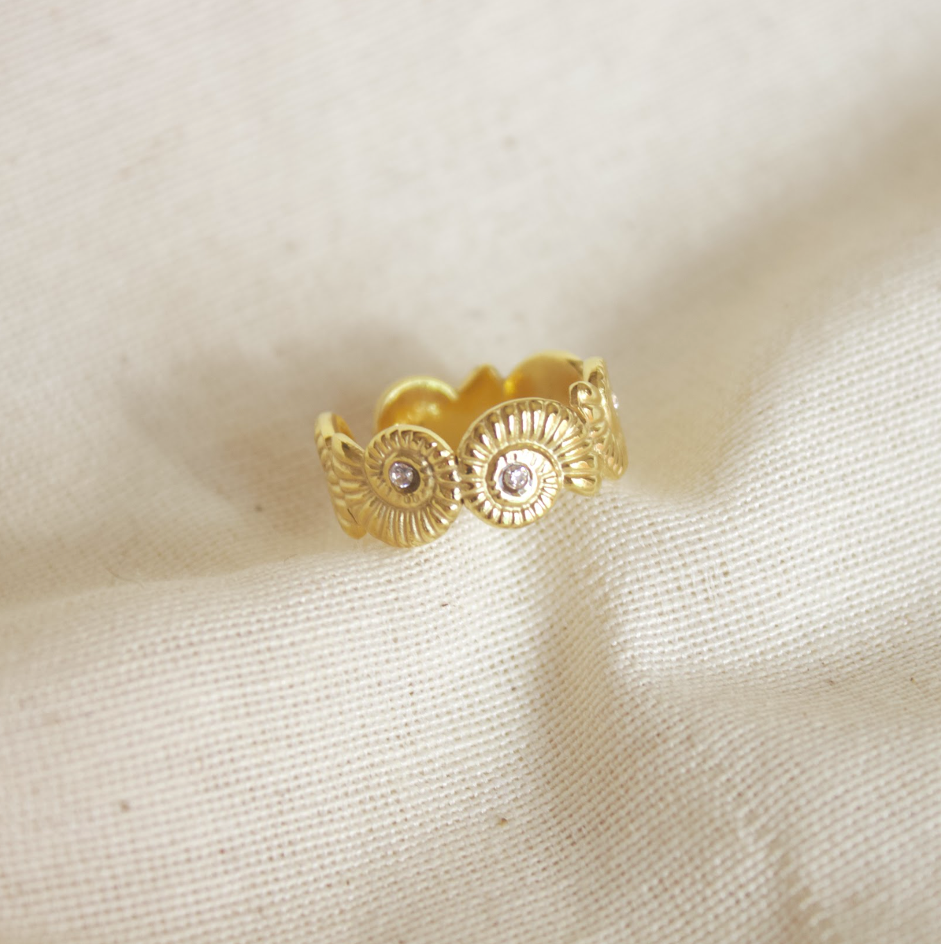 Anillo caracoles con circonia