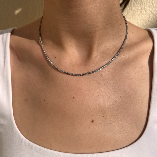 Collar básico plateado