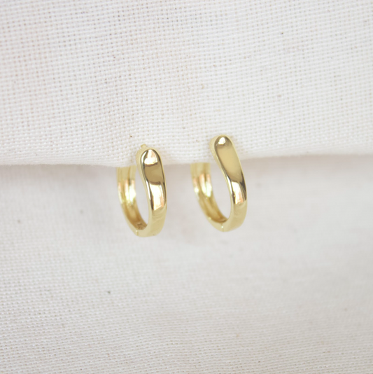 Aretes dorados U