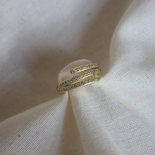 Anillo tres lineas con circonia
