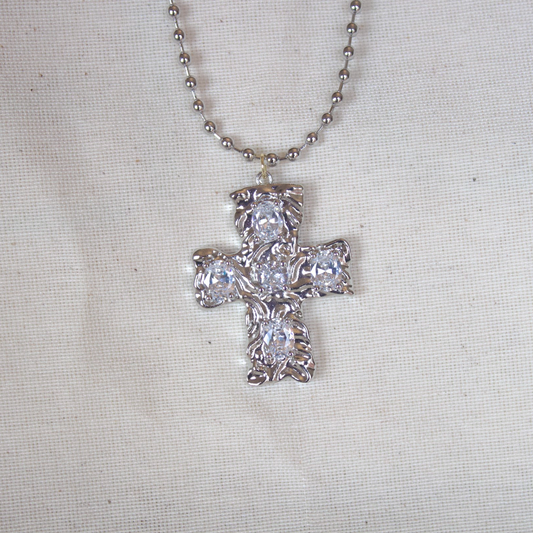 Collar plateado dije cruz chunky