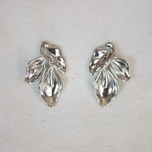 Stud media hoja plateado