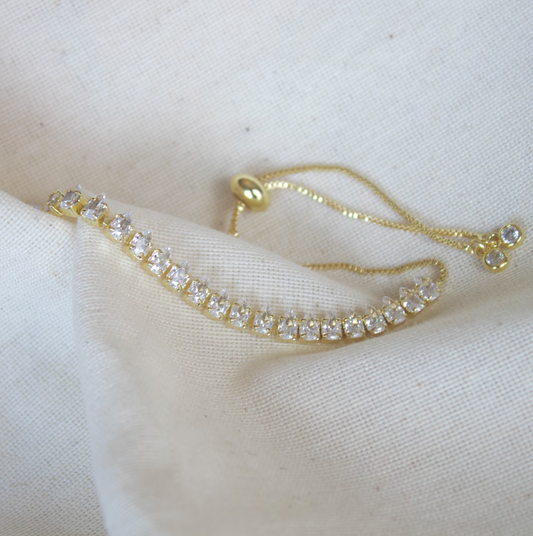 Pulsera dorada circonia ovalada