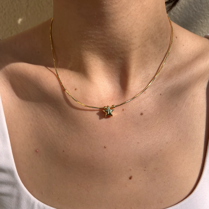 Collar dije estrella dorado